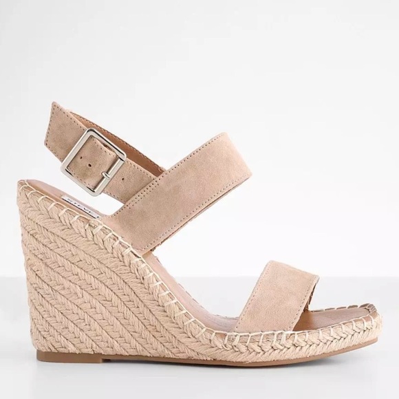 🔵”NWOT” Super Chic Tan Suede Wedge Sandals - Picture 6 of 12